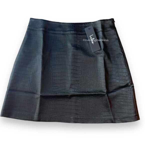 NWT Lulus Going Boldly Black Crocodile Vegan Leather Mini Skirt In Size Small - Picture 7 of 14